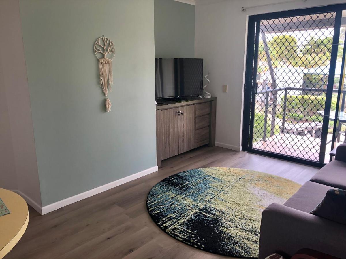 Apartment In 4* Resort - Pool Views - Great Location 努萨维尔 外观 照片