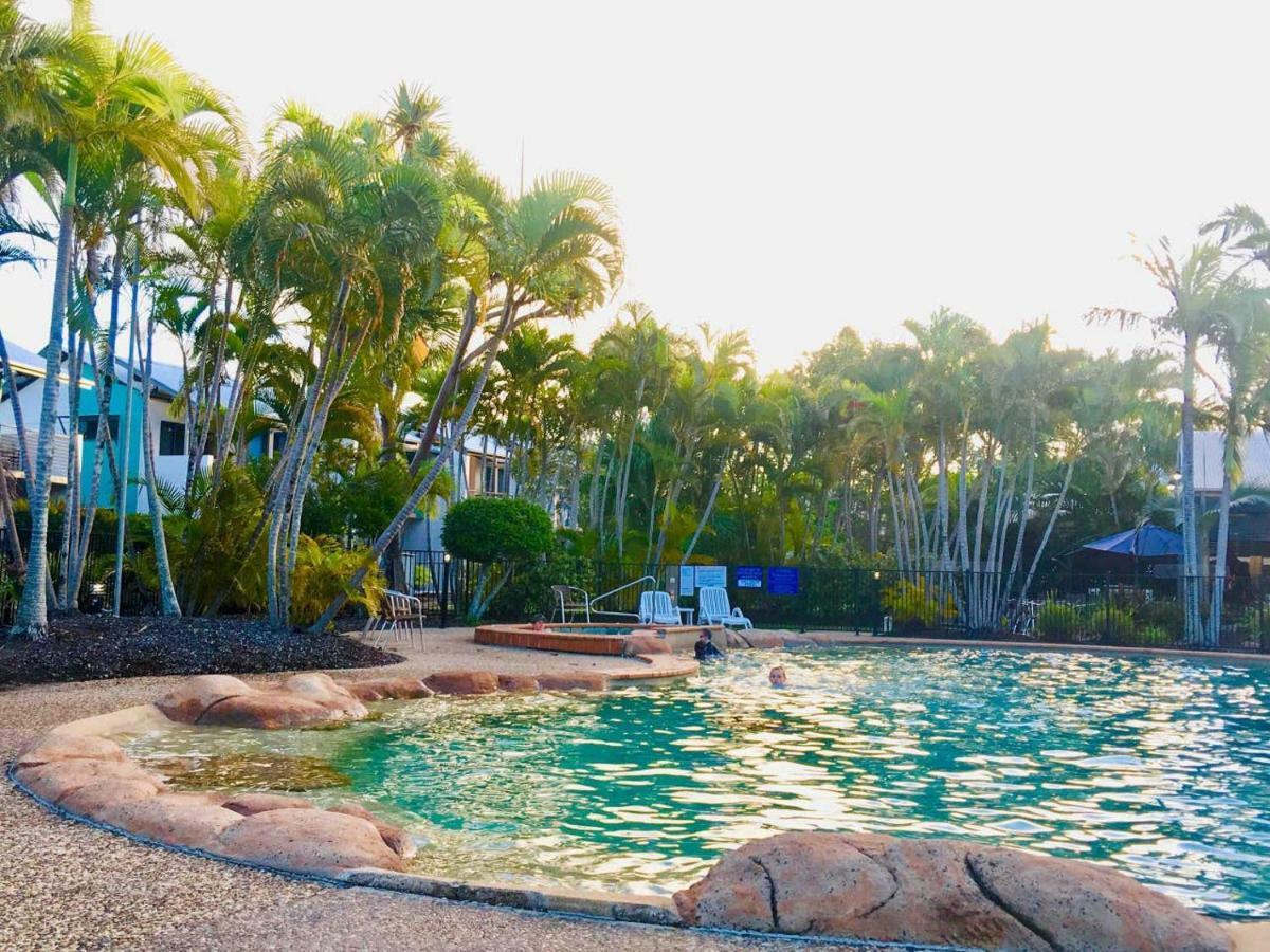 Apartment In 4* Resort - Pool Views - Great Location 努萨维尔 外观 照片